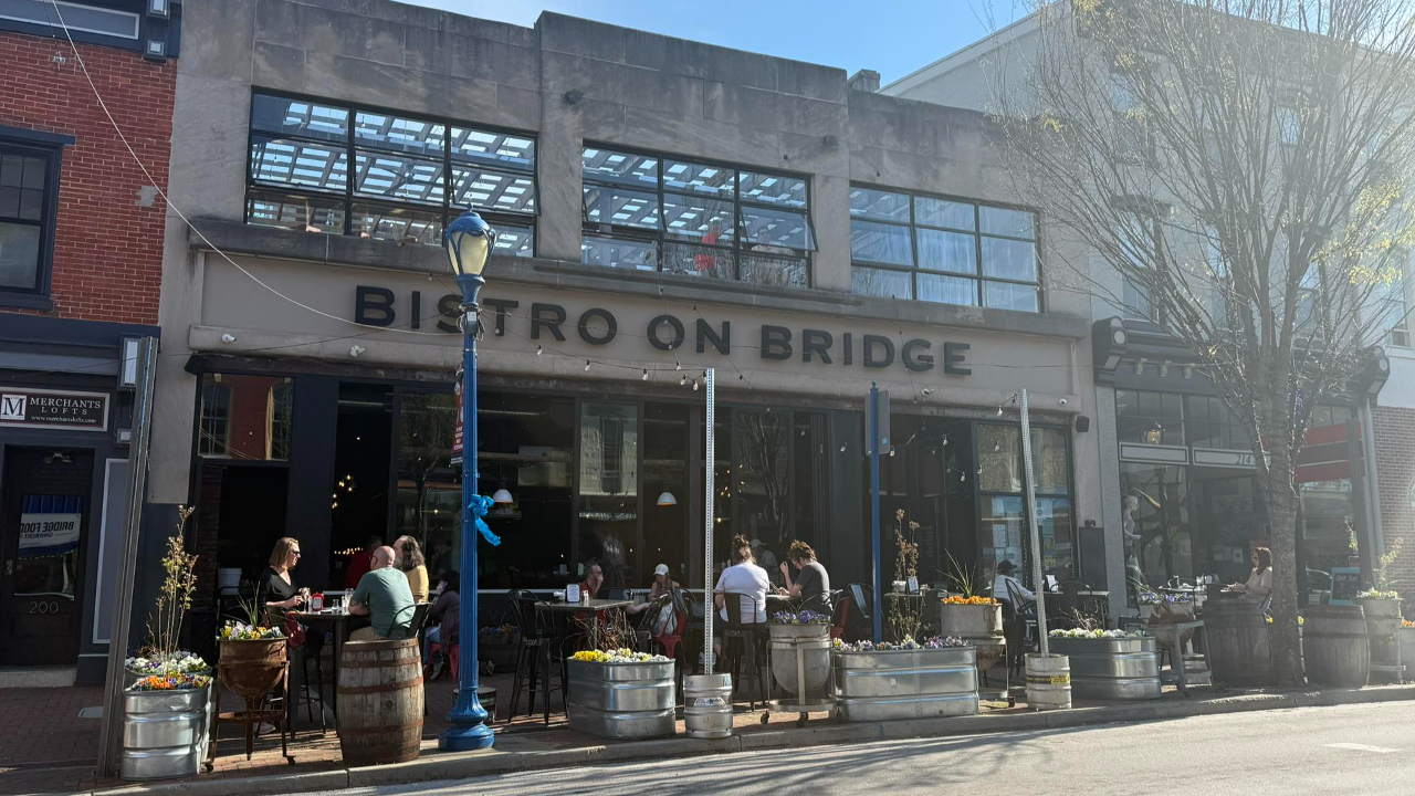 Bistro On Bridge