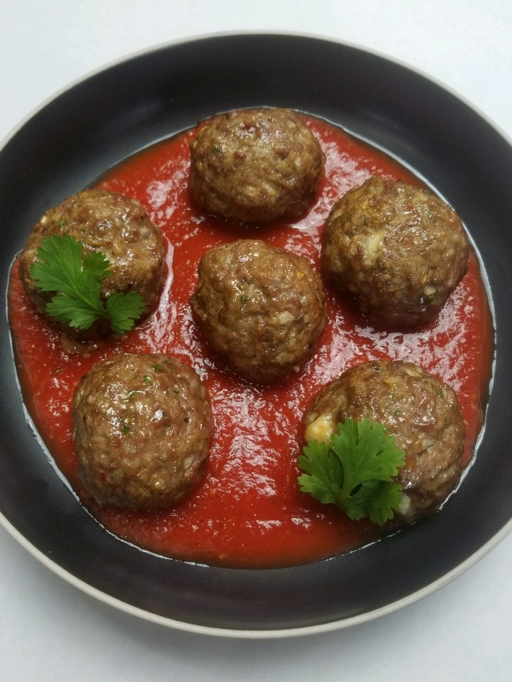 House Made Meatballs (6 per pack)