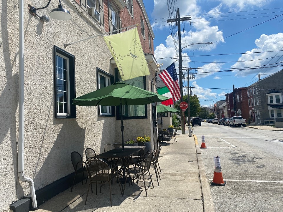 Pepperoncini Restaurant & Bar Conshohocken 72 Poplar Street Toast