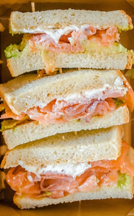 B7. Smoke Salmon Sandwich