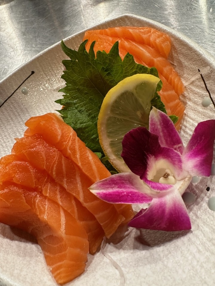 Salmon Sashimi 5pcs