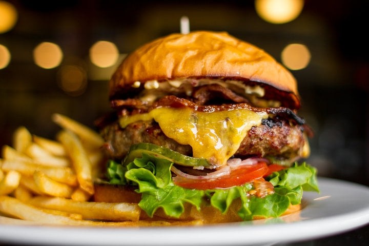 THE LBC CHEESEBURGER