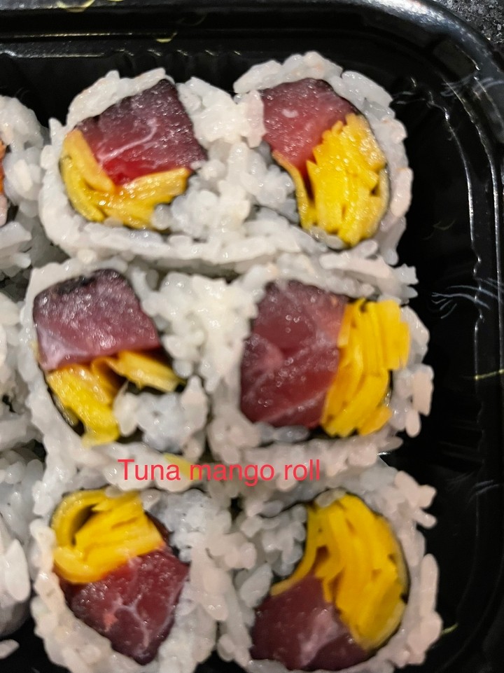 Tuna Mango Roll