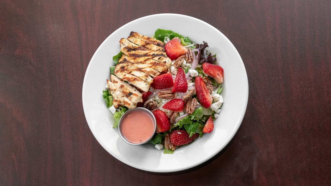 Grilled Chicken Strawberry Salad