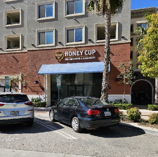 Honey Cup Coffeehouse & Patisserie Wagon Wheel
