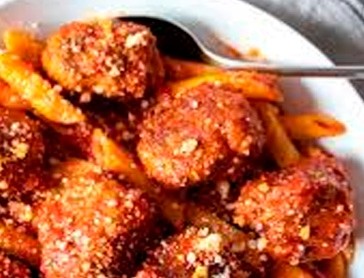 PASTA MARINARA-MEATBALL