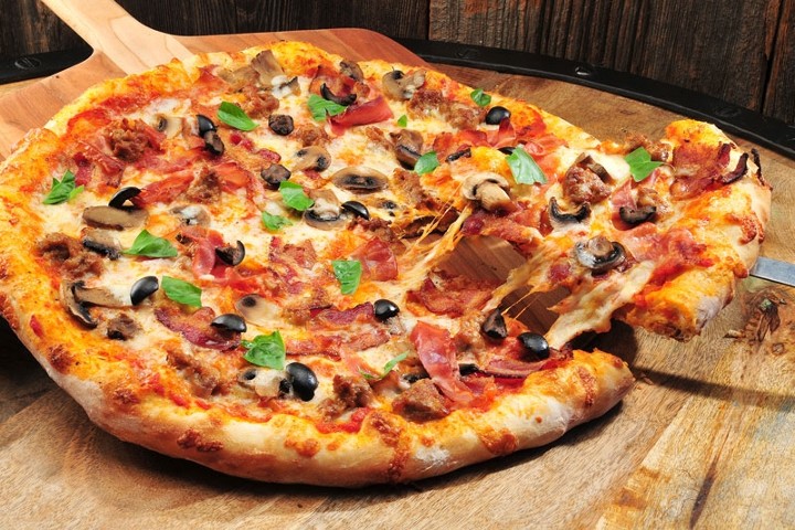Meatlovers Pizza Large 12 cut