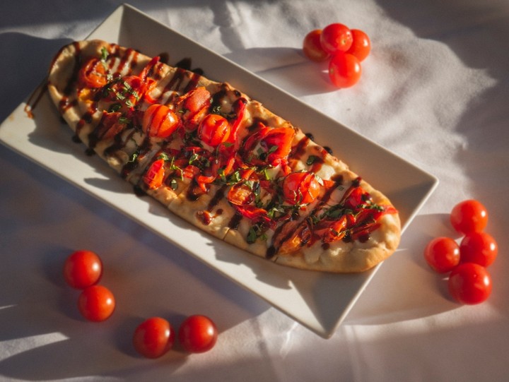 Roasted Tomato Flatbread