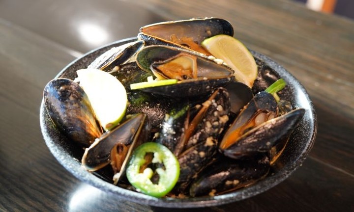 CURRY MUSSELS