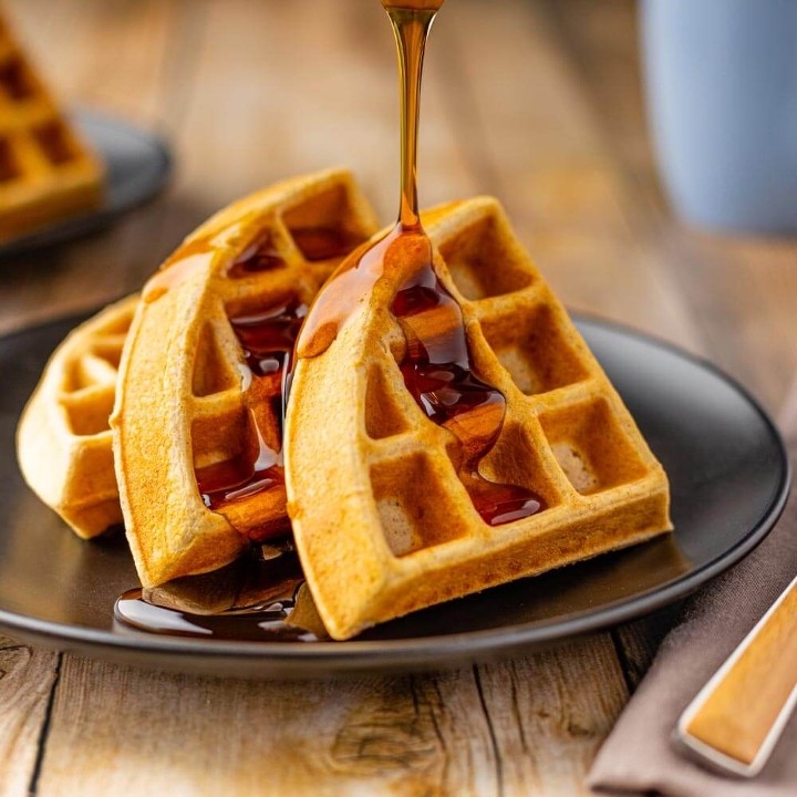 Belgium Waffle with Syrup