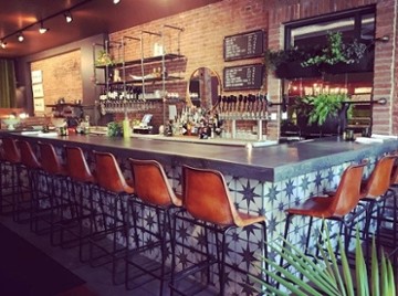 Nola's 9 W Park Row