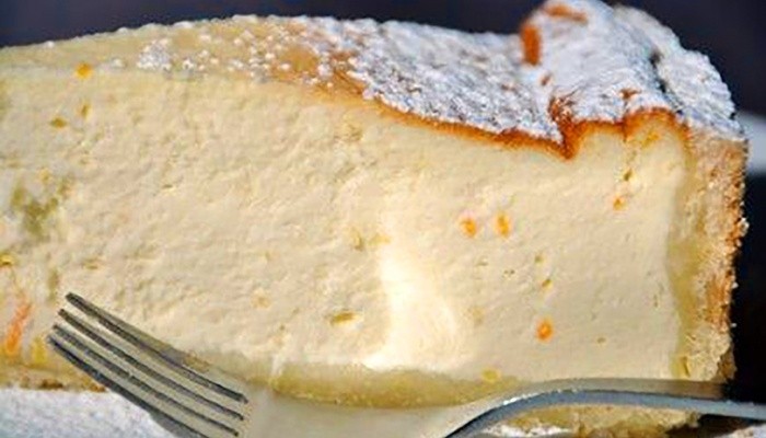 TORTA ALLA RICOTTA DI BUFALA