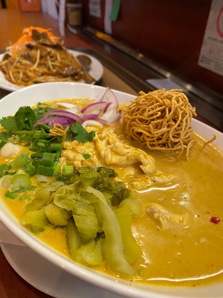 Khao Soi (Curry with Egg Noodle)