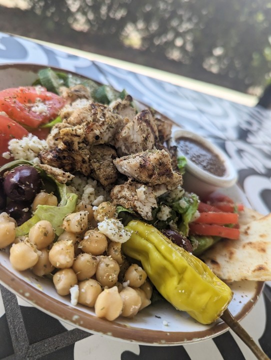 Grilled Chicken Greek Salad