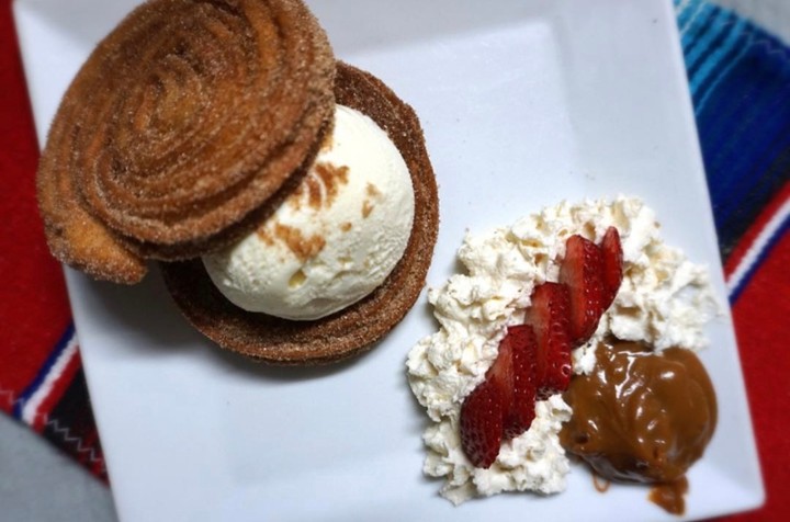 Churros Con Helado