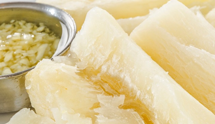 Yuca con Mojo