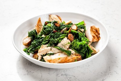 Grilled Chicken w/ Broccoli Rabe