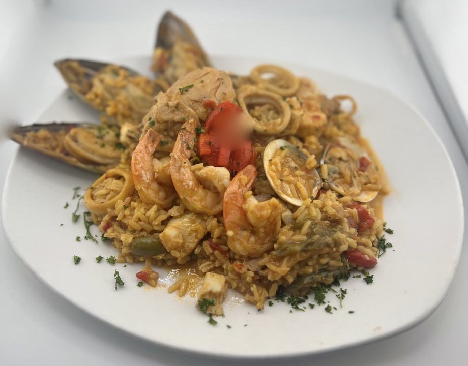 Seafood in Yellow Rice (Arroz con Marisco)