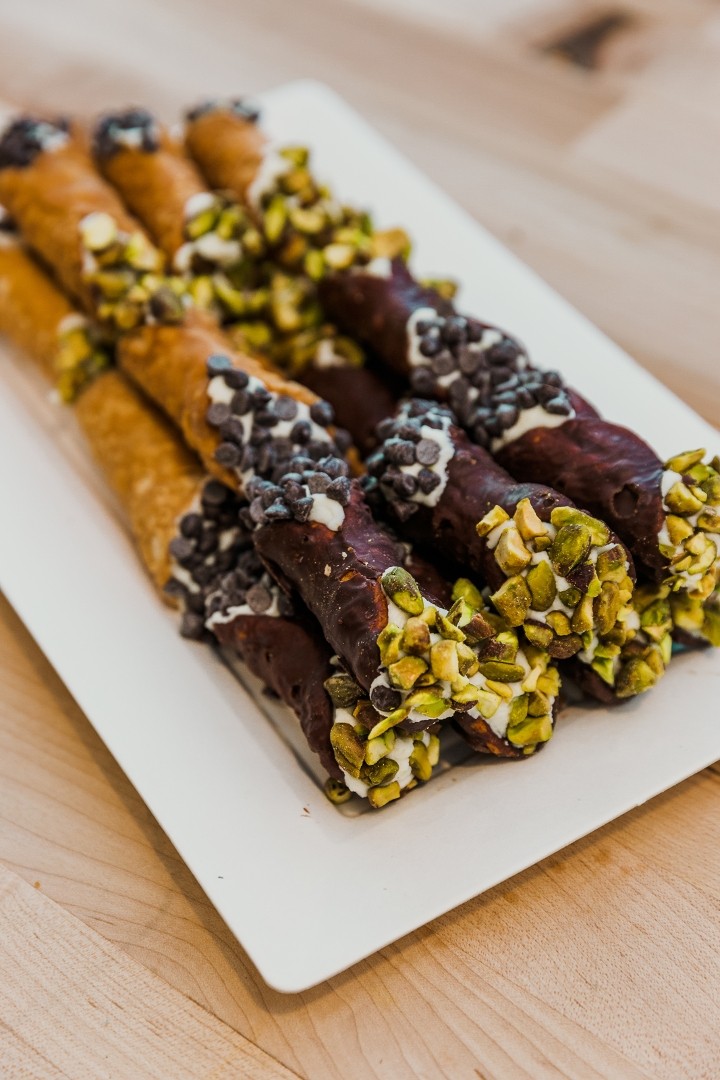 Cannoli (Small Chocolate)