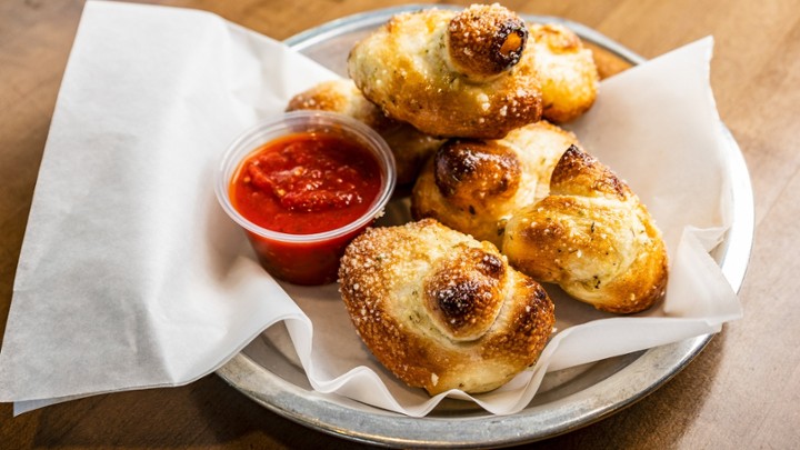 Garlic Knots - 6 pc