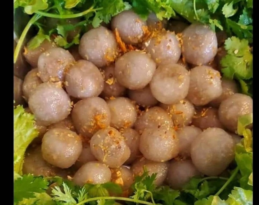 Tapioca Balls - Served w/Lettuce & Cilantro