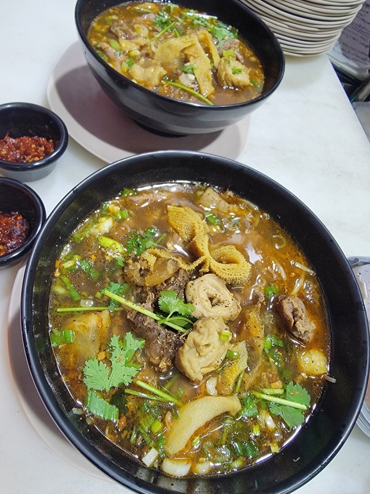 Noodle soup with set of beef stomachs