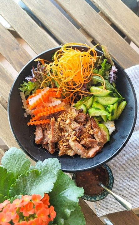 Grilled Pork With Vermicelli (Bun Thit Nuong)