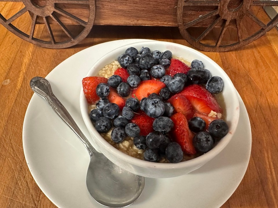 Oatmeals with Berries