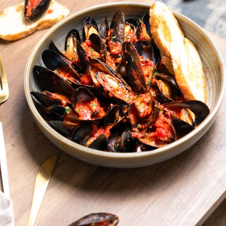 Red PI Mussels