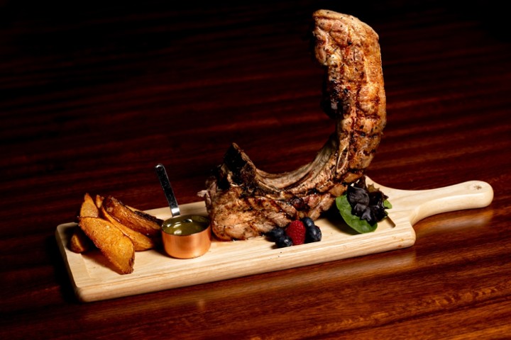 Pork Tomahawk 30 oz.