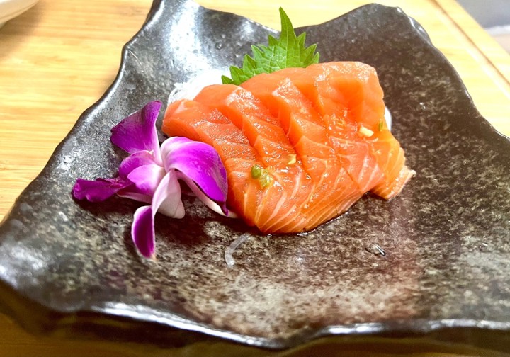 Salmon Sushi 2pcs