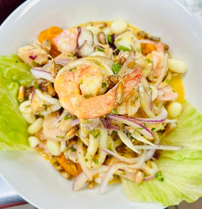 Ceviche Mixto (Fish, shrimp, calamari)