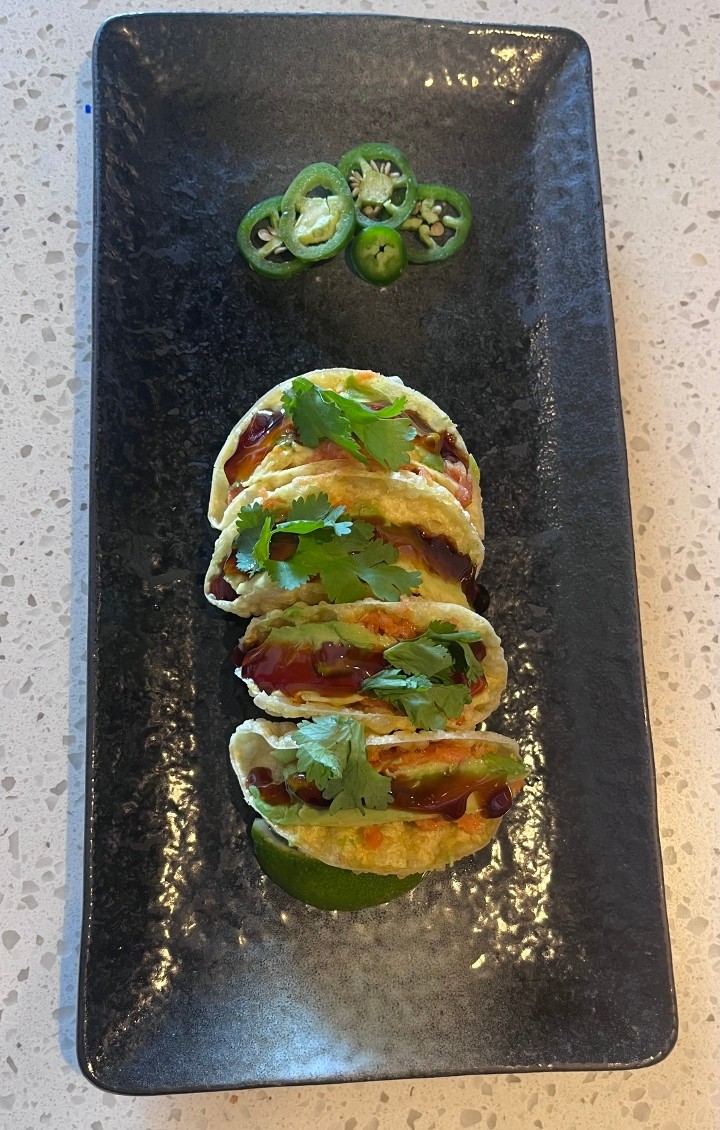Sushi Tacos with Spicy Tuna
