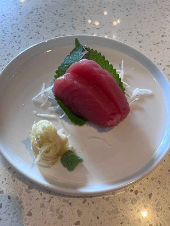 Maguro Sashimi