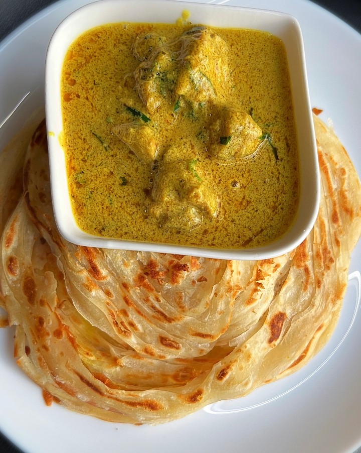 Parotta With Chicken Curry