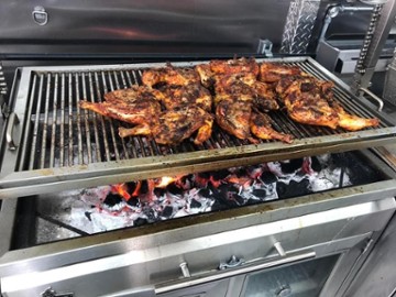 The PIt Stop Charcoal Grill Food Truck