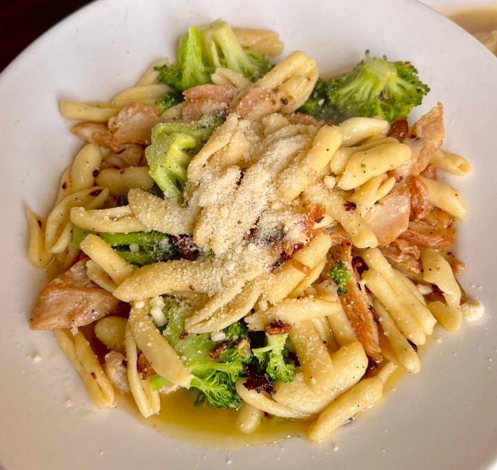 Cavatelli Chicken & Broccoli