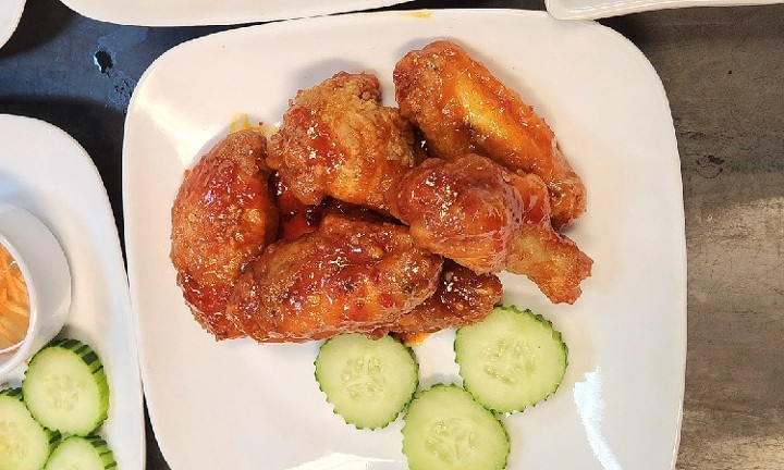 013 - SWEET  &  SPICY FRIED  CHICKEN  WINGS