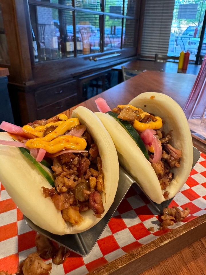 Steamed Buns w/ Pulled Pork Pickled Onions CUC