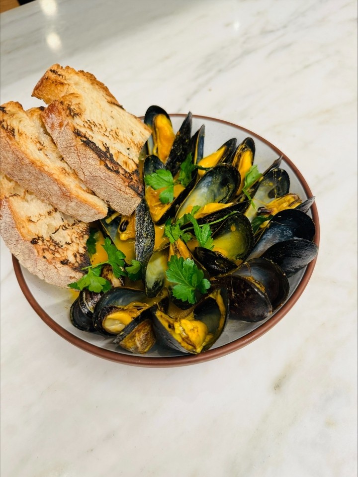 Steamed Mussels (s)