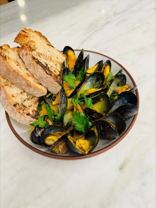 Steamed Mussels (s)