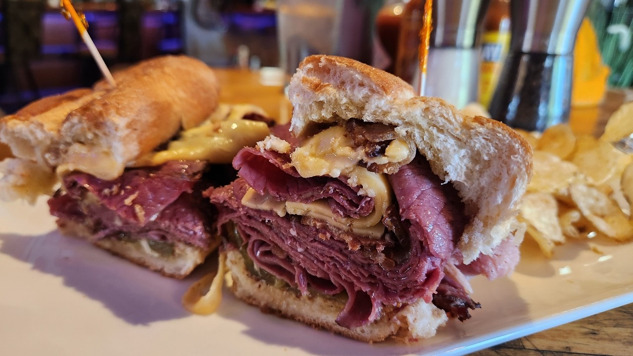 Kane's Lobster Pot And Bourbon Bar - Hot Pastrami