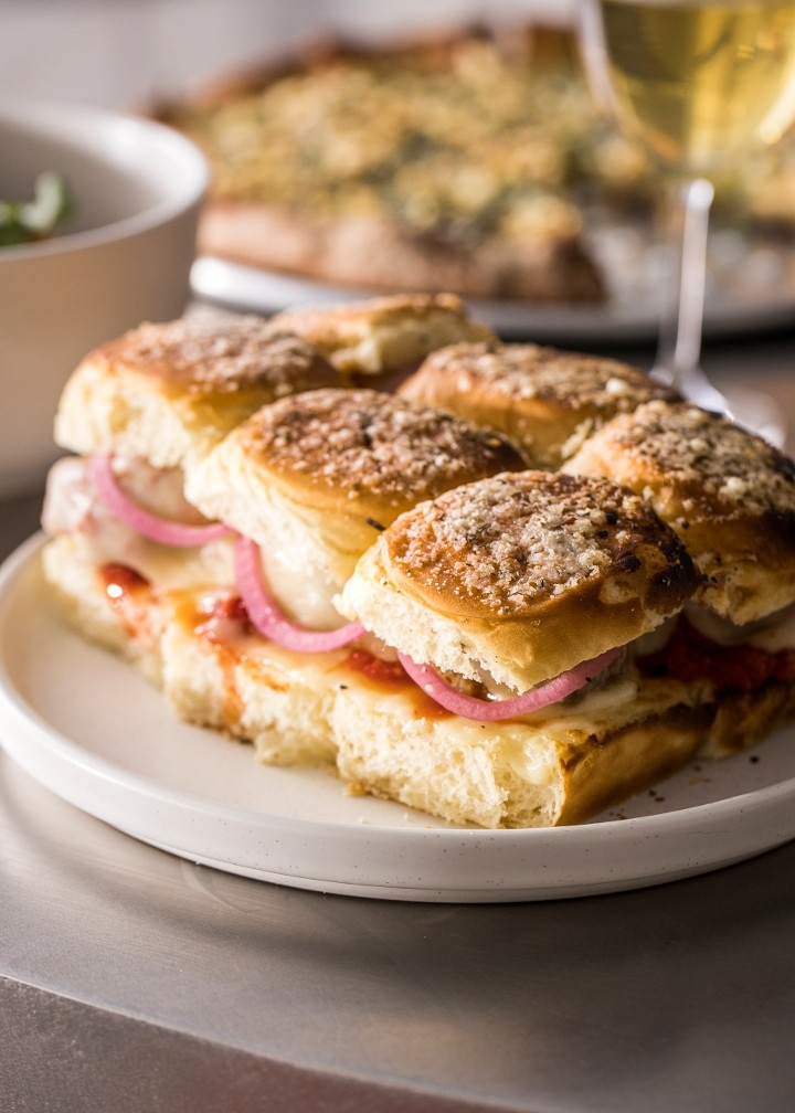 Pull-Apart Meatball Sliders