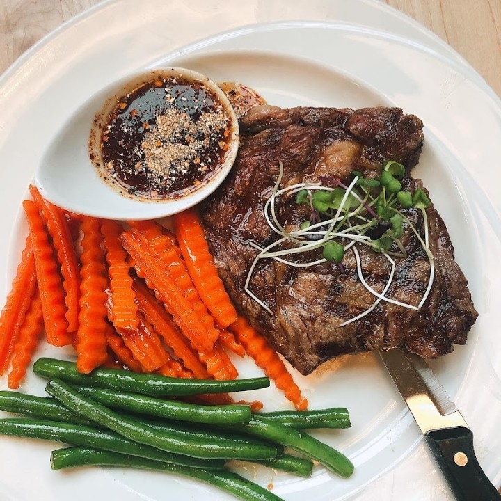 HAND-CUT RIB-EYE STEAK