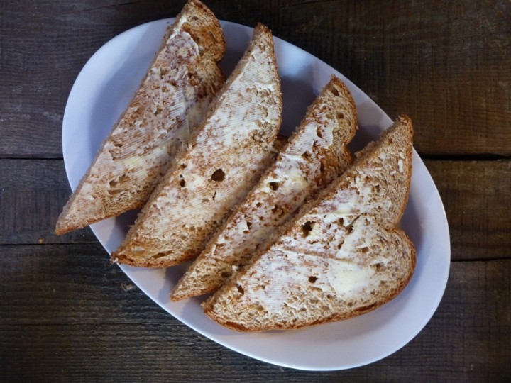 Toast (2 slices)