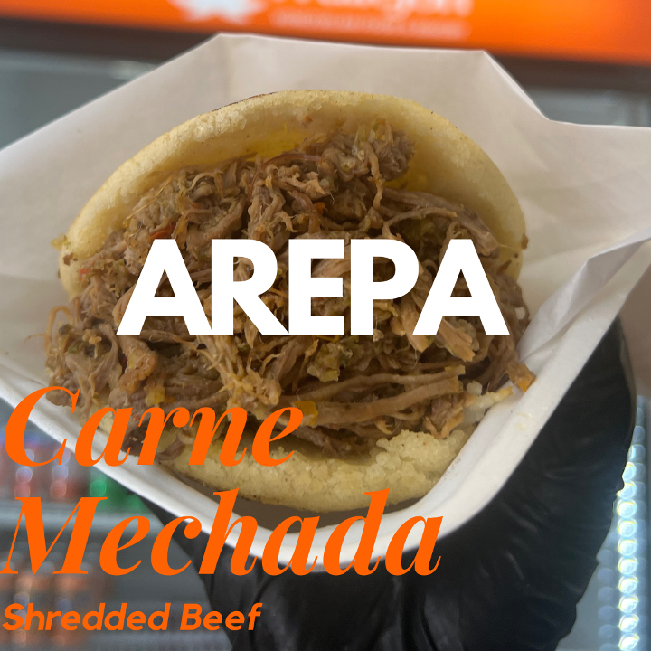 Arepa Carne Mechada