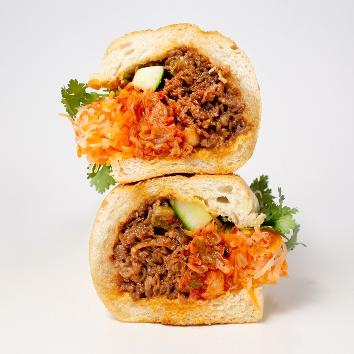 #4 Beef Bulgogi Banh mi 韩国烤牛肉面包