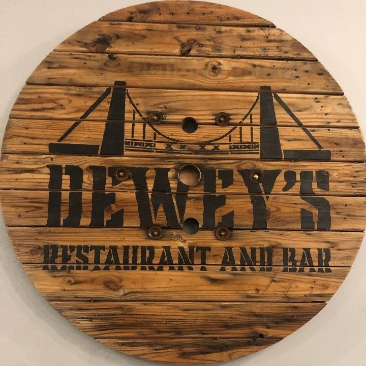 Dewey's Restaurant and Bar