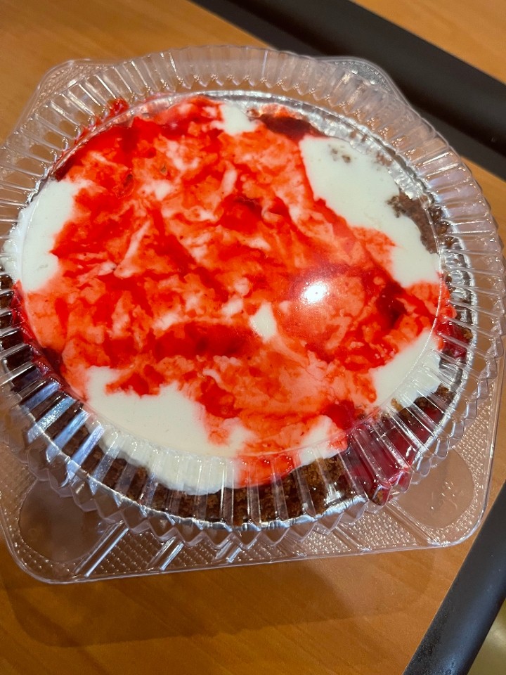 6 inch - White Chocolate Strawberry Cheesecake