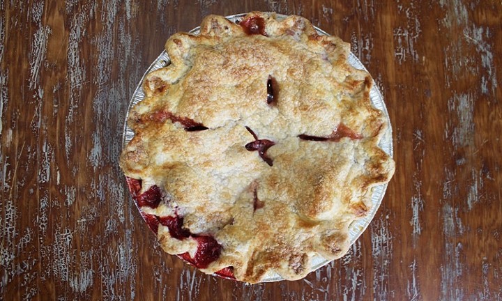 ✿ 9" Strawberry Rhubarb Pie